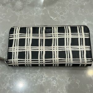 Large Coach Wallet
